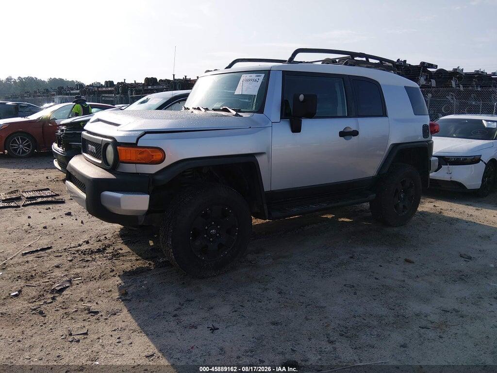 JTEZU11F770002421 2007 TOYOTA FJ CRUISER photo no. 2