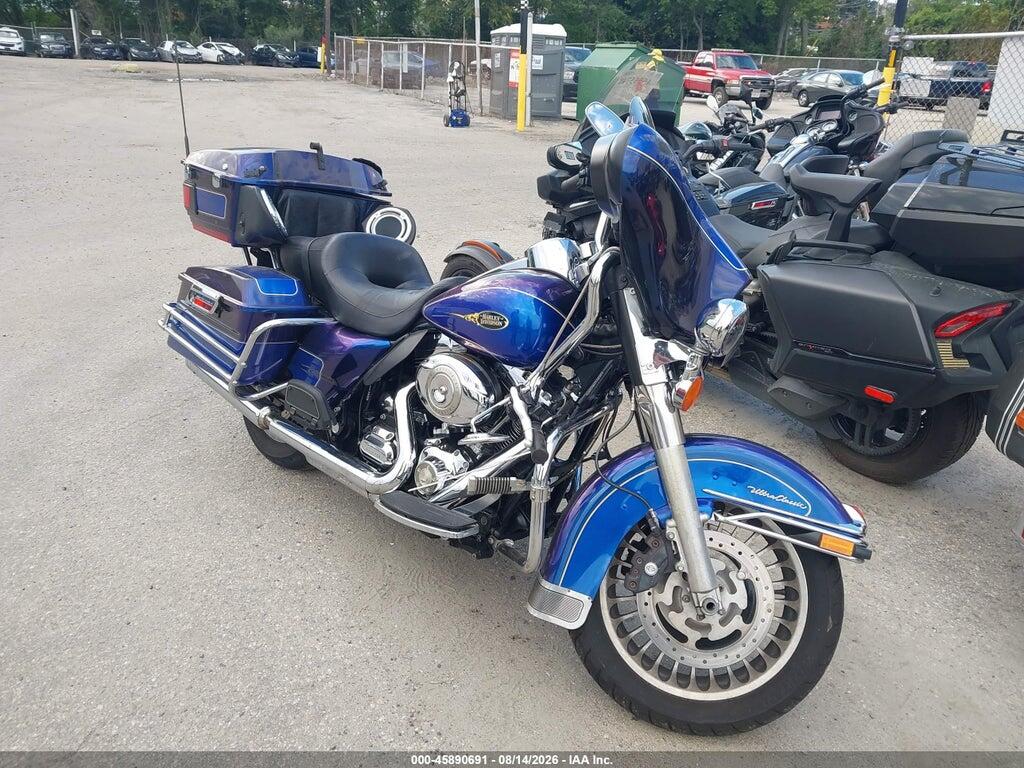 2009 HARLEY-DAVIDSON FLHTCU 1HD1FC4139Y636593