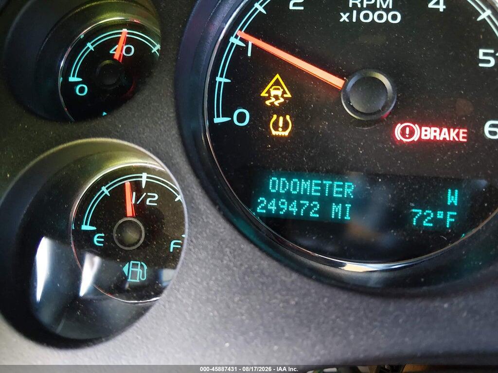 1GNFC26019R275185 2009 CHEVROLET SUBURBAN 1500 photo no. 7