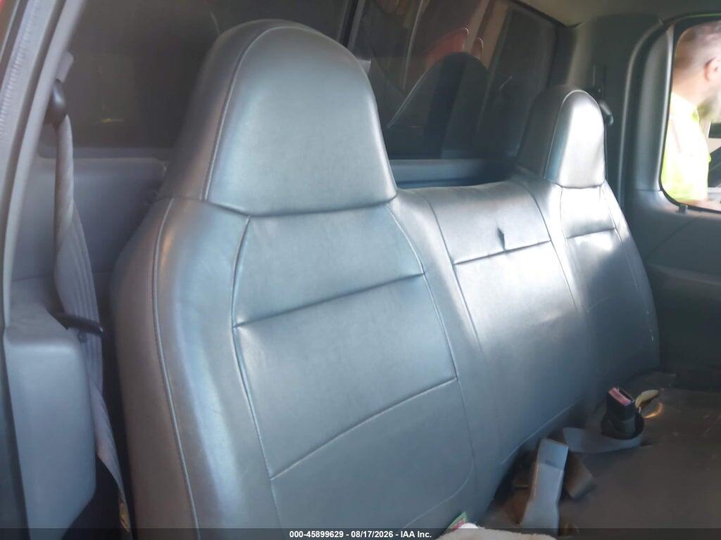 1FTRF17232KA30572 2002 FORD F-150 photo no. 8