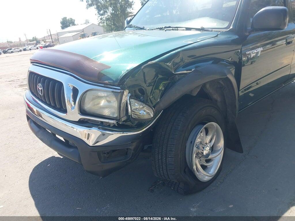 5TEGM92NX2Z119855 2002 TOYOTA TACOMA photo no. 12