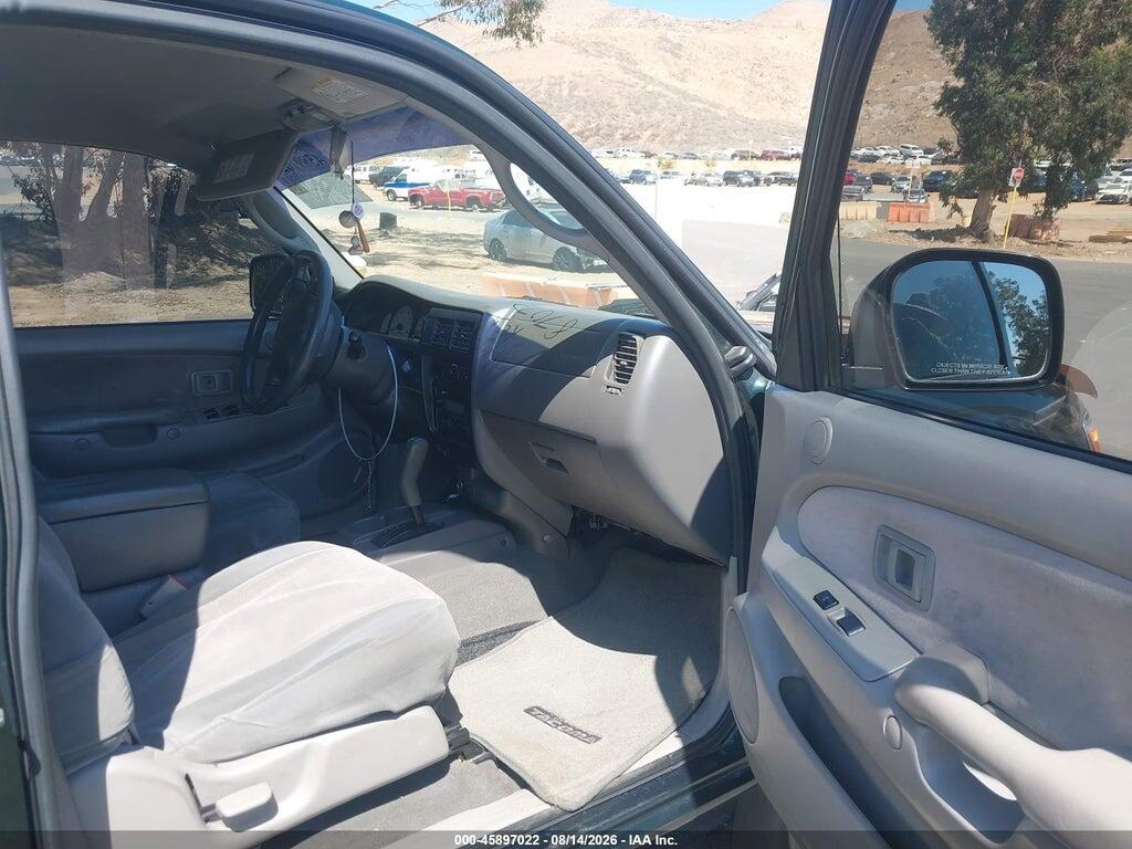 5TEGM92NX2Z119855 2002 TOYOTA TACOMA photo no. 5