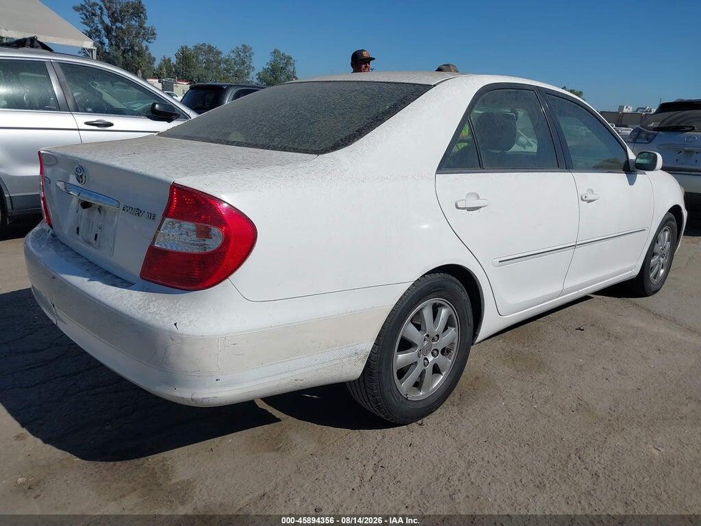 JTDBE32K330195428 2003 TOYOTA CAMRY photo no. 4