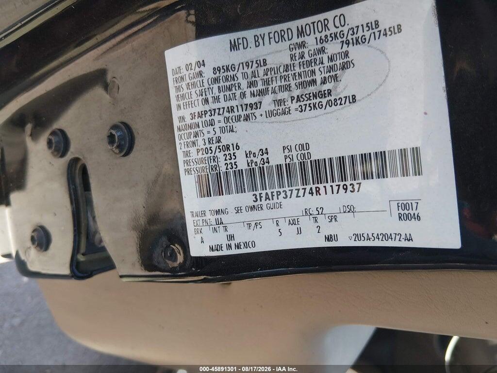 3FAFP37Z74R117937 2004 FORD FOCUS photo no. 9