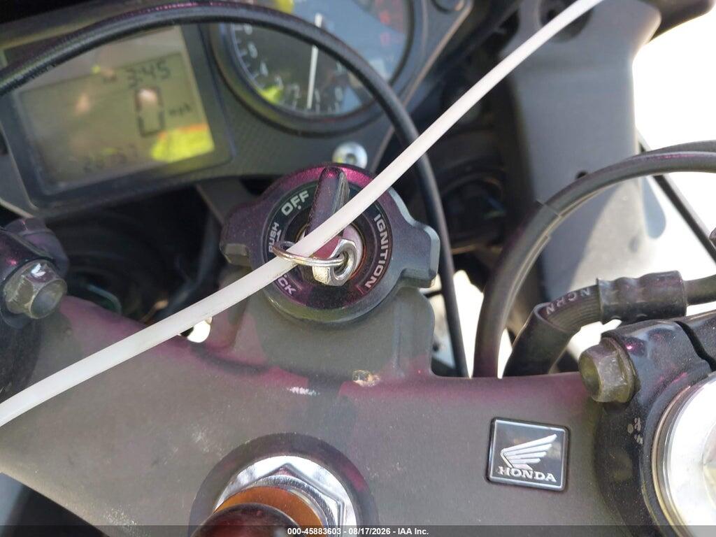 JH2PC35024M500425 2004 HONDA CBR600 photo no. 11