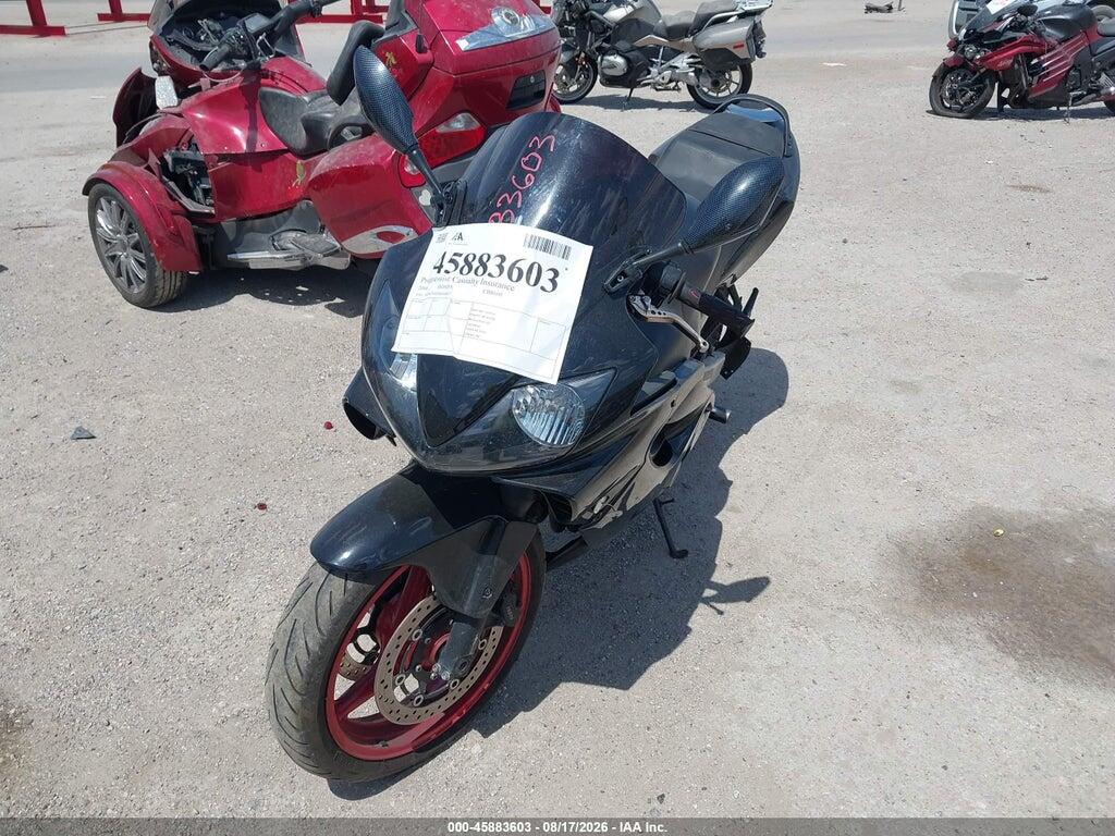 JH2PC35024M500425 2004 HONDA CBR600 photo no. 2