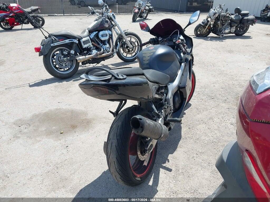 JH2PC35024M500425 2004 HONDA CBR600 photo no. 4