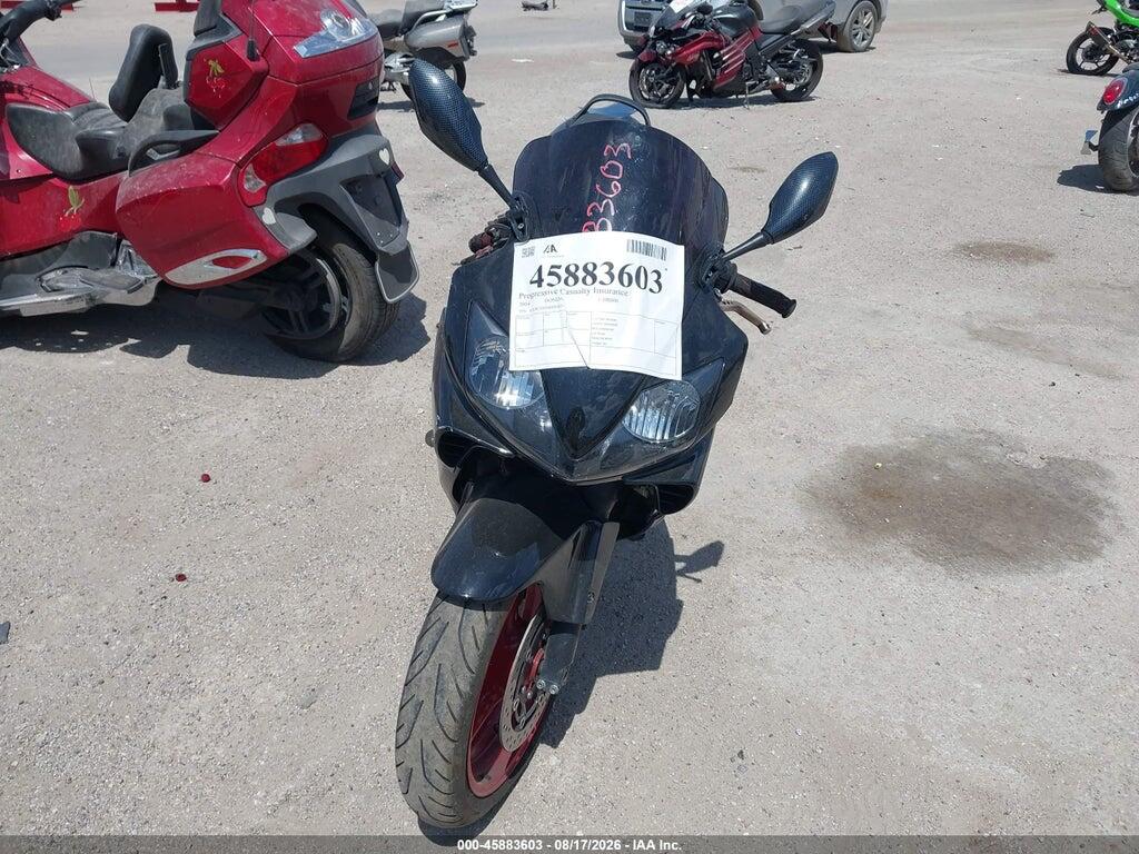 JH2PC35024M500425 2004 HONDA CBR600 photo no. 5
