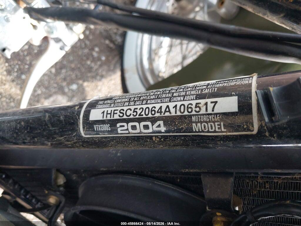 1HFSC52064A106517 2004 HONDA VT1300 photo no. 10