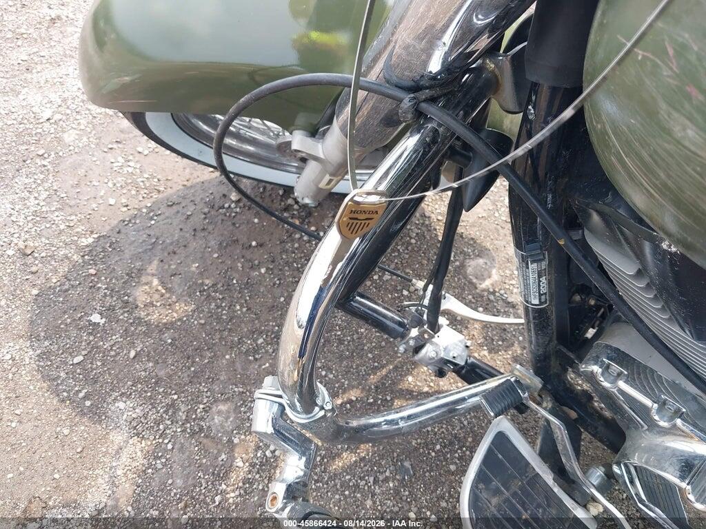 1HFSC52064A106517 2004 HONDA VT1300 photo no. 11
