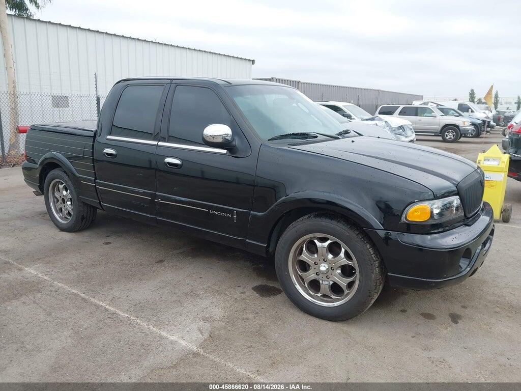 5LTEW05A22KJ00725 2002 LINCOLN BLACKWOOD photo no. 1