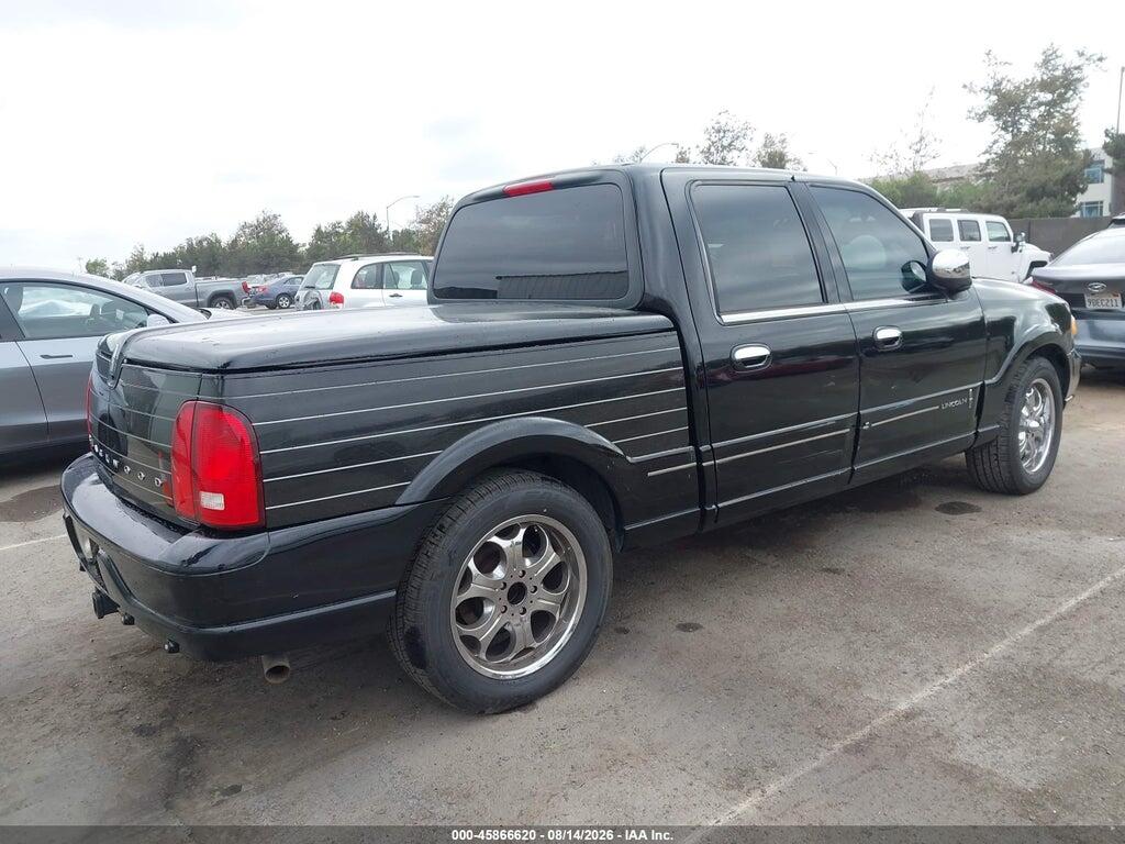 5LTEW05A22KJ00725 2002 LINCOLN BLACKWOOD photo no. 4