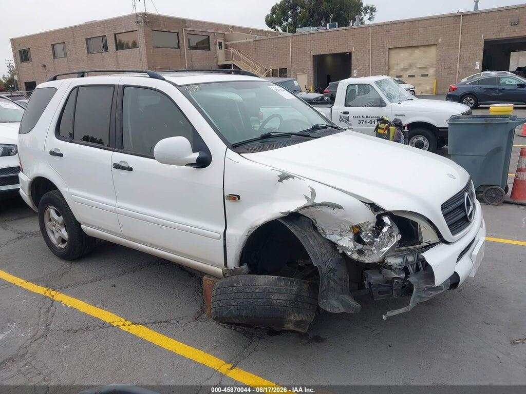 2000 MERCEDES-BENZ ML 320 4JGAB54E0YA216689
