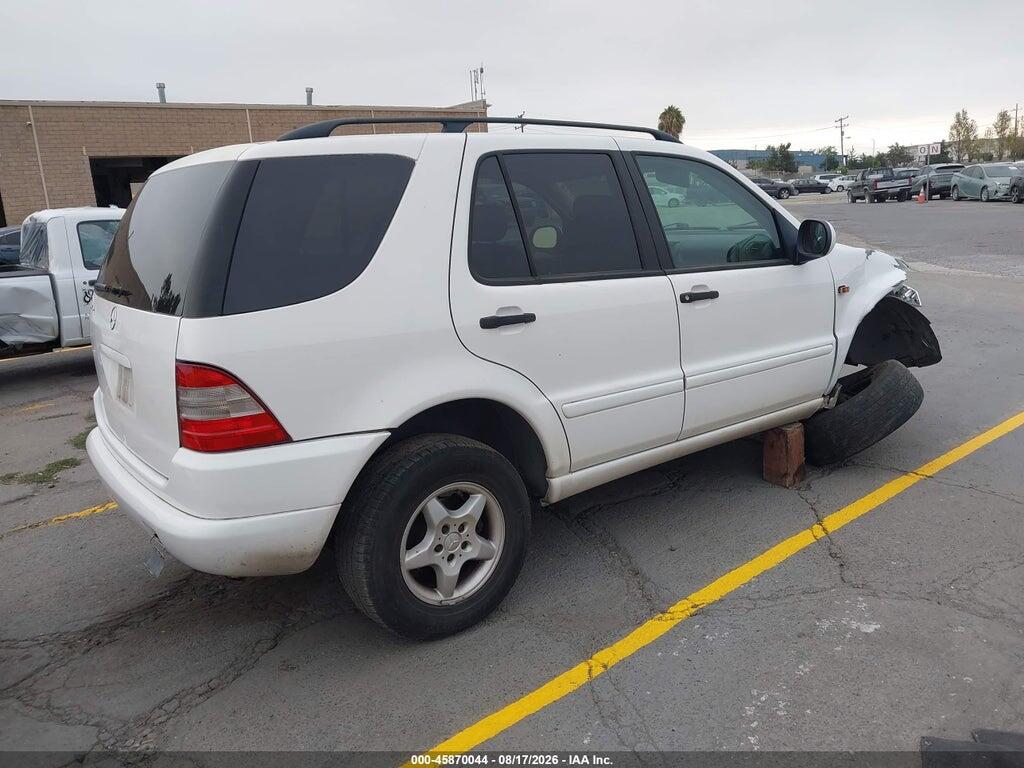 4JGAB54E0YA216689 2000 MERCEDES-BENZ ML 320 photo no. 4