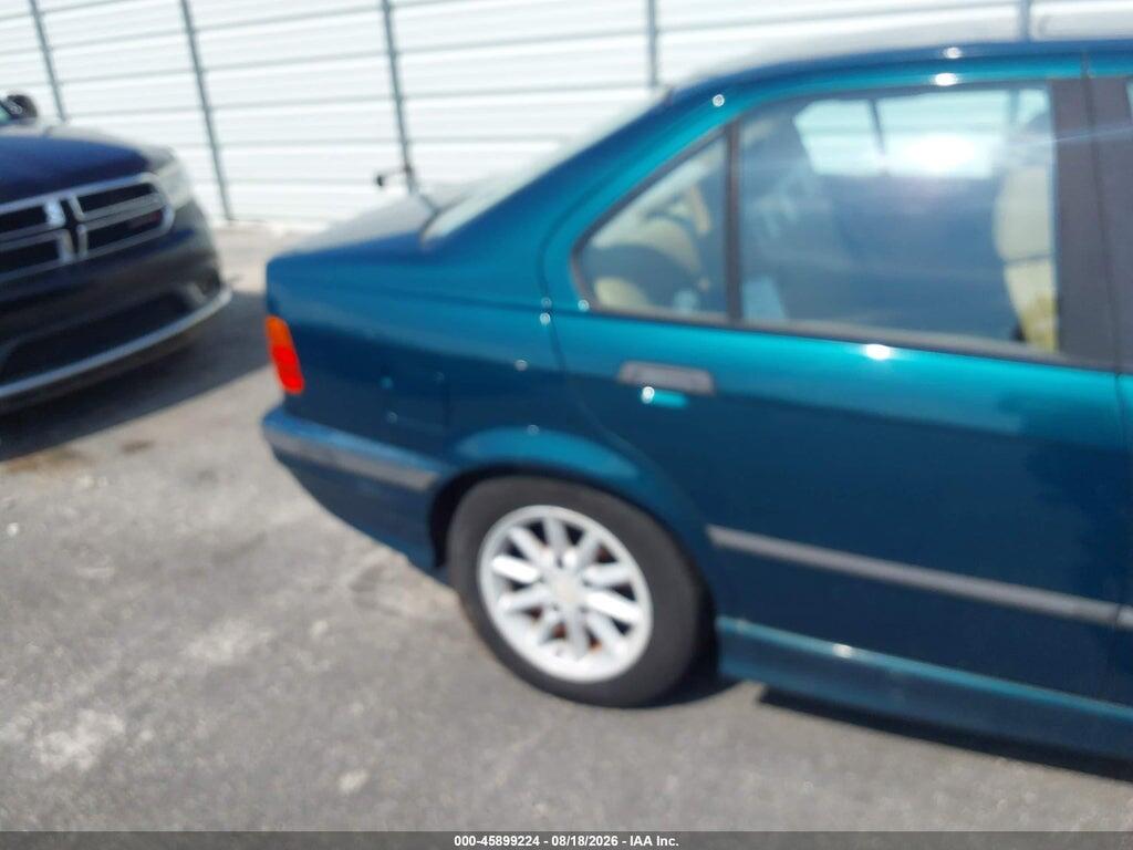 WBACD4327VAV53197 1997 BMW 328I photo no. 6