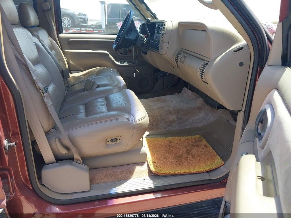 3GNGC26J2WG136255 1998 CHEVROLET SUBURBAN 2500 photo no. 5