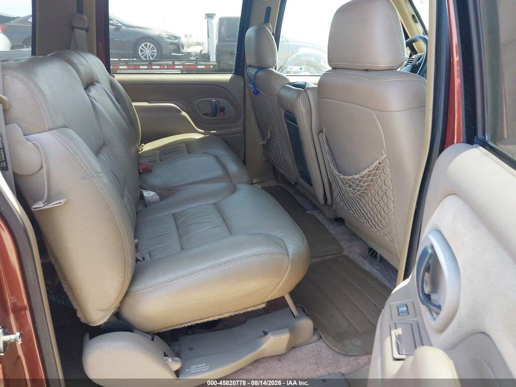 3GNGC26J2WG136255 1998 CHEVROLET SUBURBAN 2500 photo no. 8