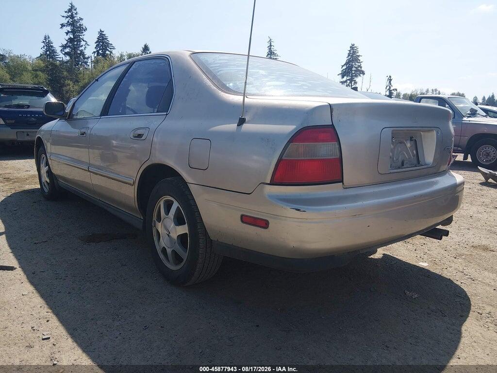 1HGCD5652SA146447 1995 HONDA ACCORD photo no. 3