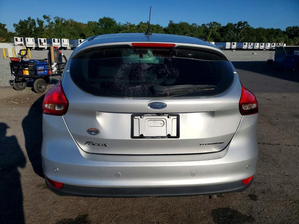 2017 FORD FOCUS TITANIUM — Фото 6 из 12