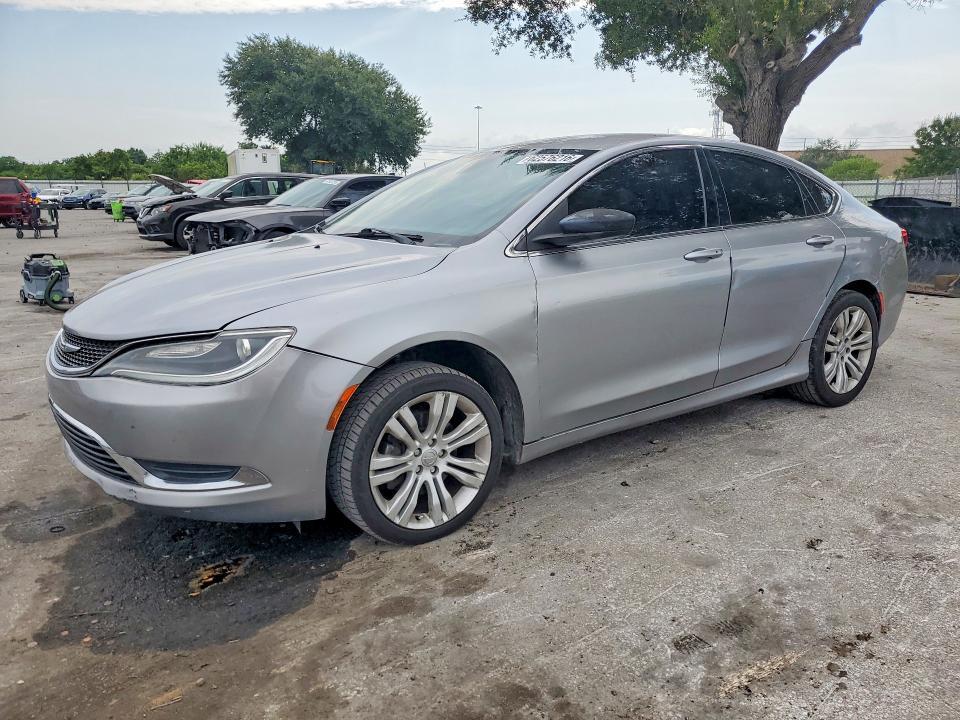 2015 CHRYSLER 200 1C3CCCAB8FN526012
