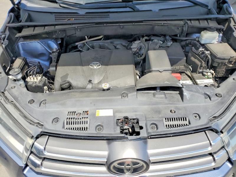 2019 TOYOTA HIGHLANDER LIMITED — Фото 12 из 13