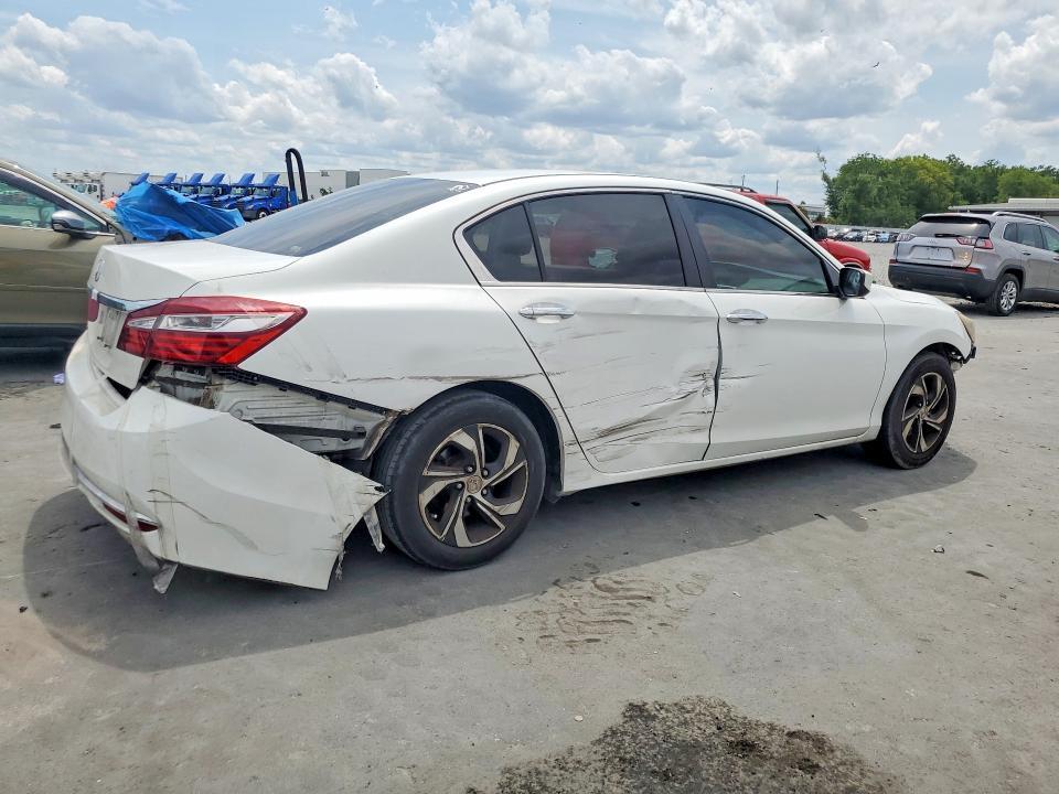2017 HONDA ACCORD — Фото 3 из 12