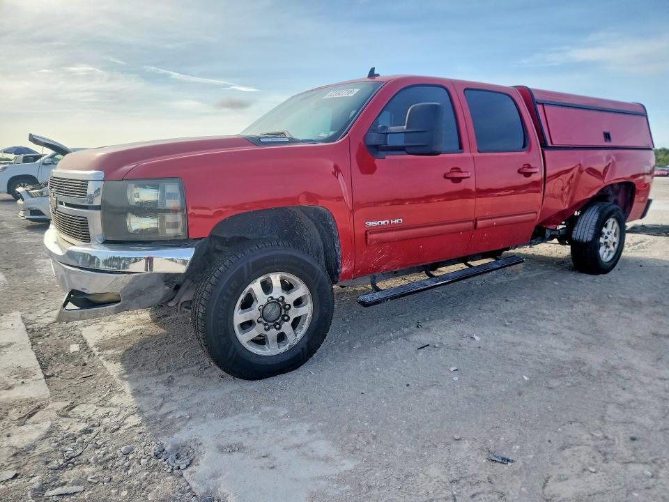 2011 CHEVROLET SILVERADO 1GC4K1C83BF259262