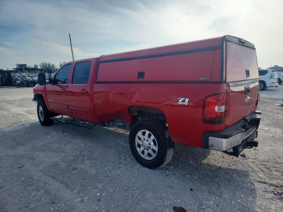 2011 CHEVROLET SILVERADO K3500 LTZ — Фото 2 из 13