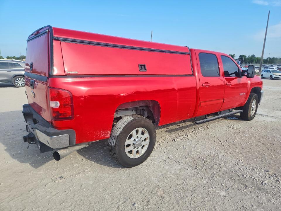 2011 CHEVROLET SILVERADO K3500 LTZ — Фото 3 из 13