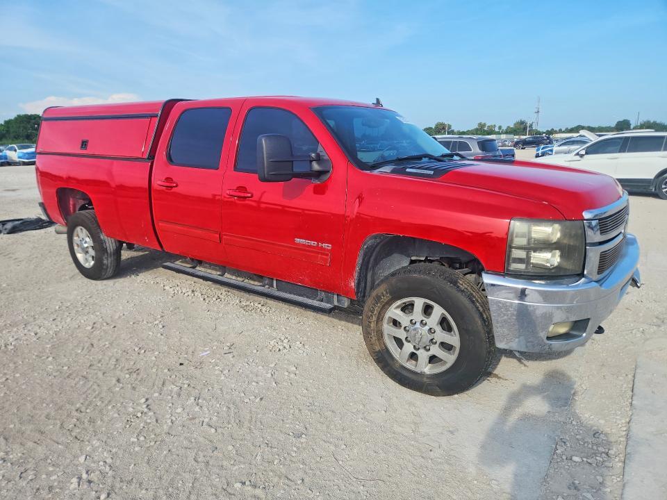 2011 CHEVROLET SILVERADO K3500 LTZ — Фото 4 из 13