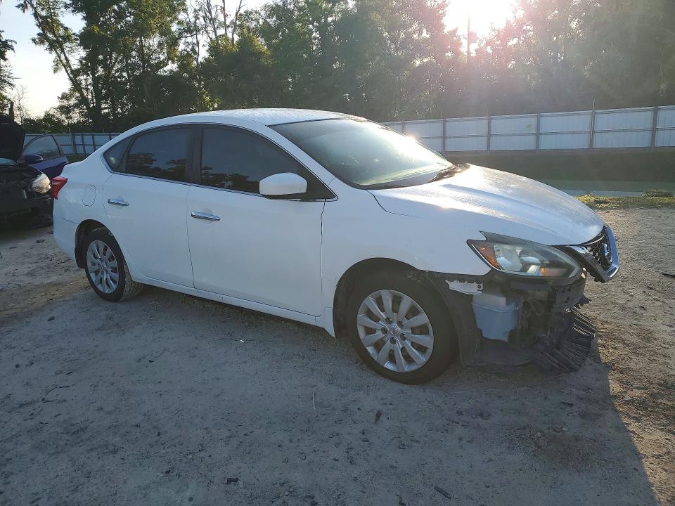 2019 NISSAN SENTRA S — Фото 4 из 13