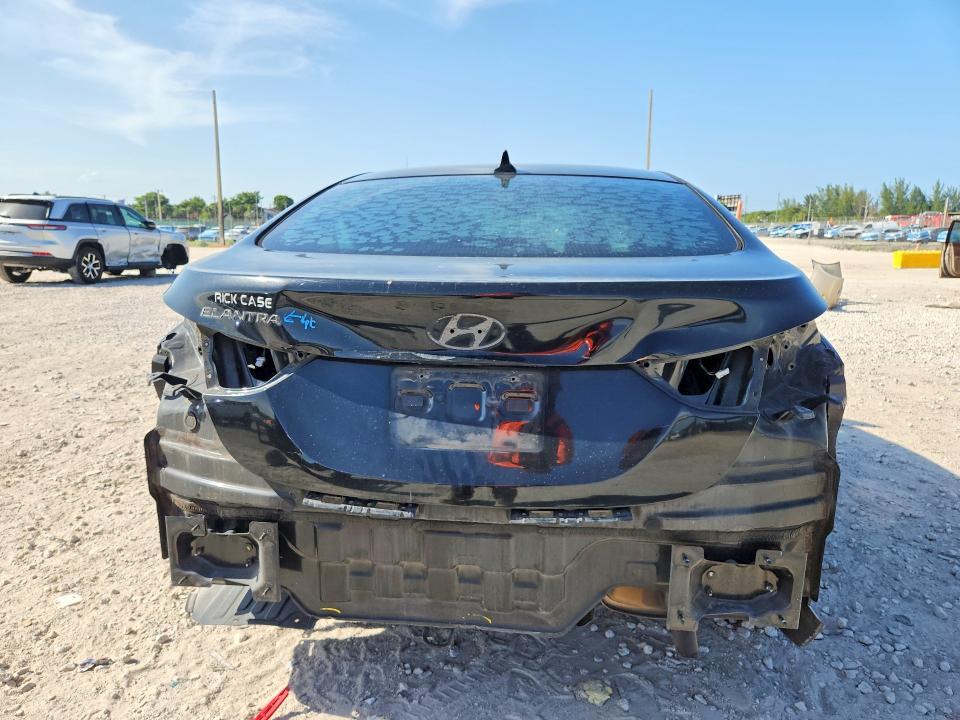 2015 HYUNDAI ELANTRA SE — Фото 6 из 13