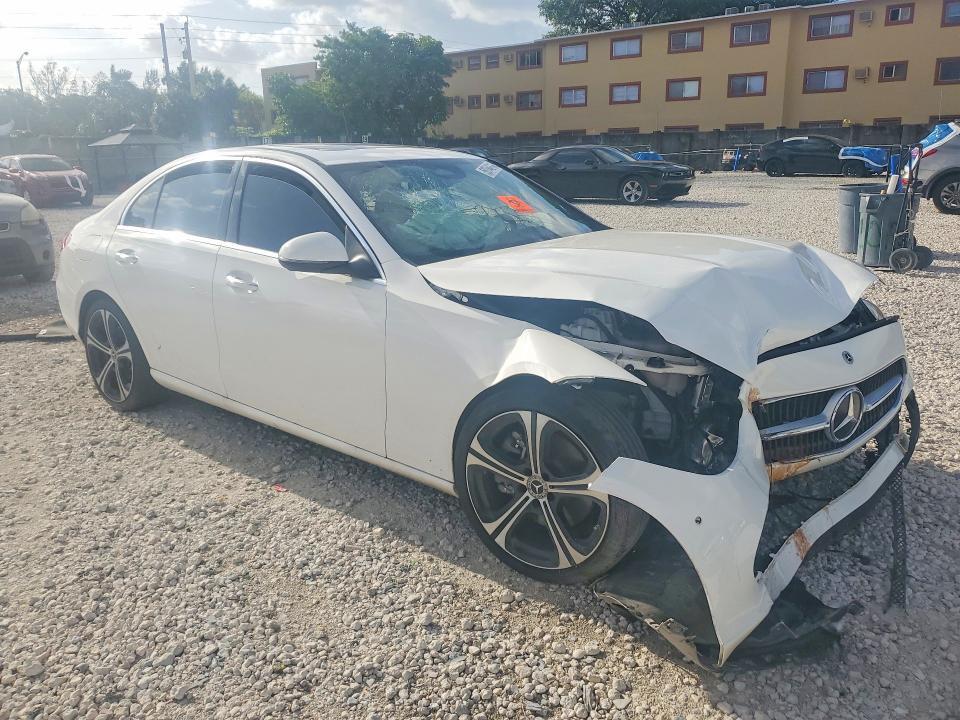 2023 MERCEDES-BENZ C 300 — Фото 4 из 12