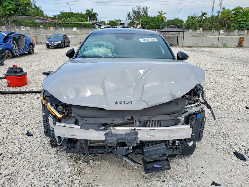 2023 KIA K5 GT LINE — Фото 5 из 12