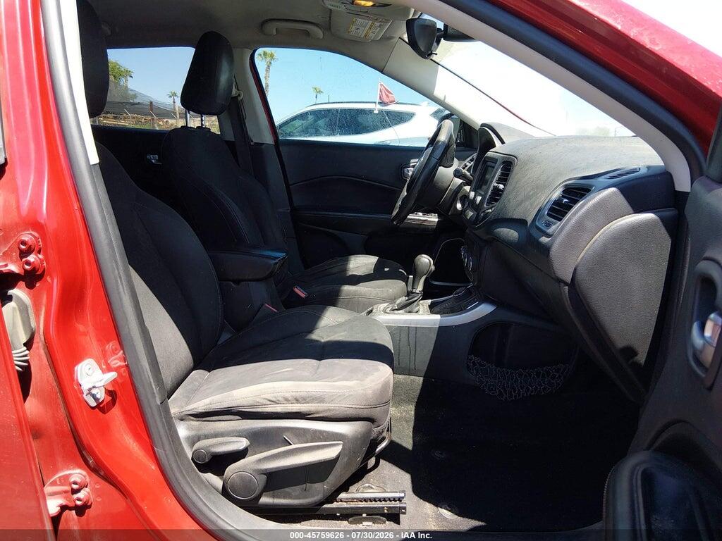 3C4NJDAB5HT660897 2017 JEEP NEW COMPASS photo no. 5