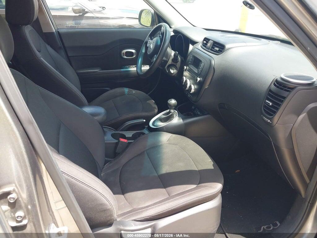KNDJN2A2XG7308781 2016 KIA SOUL photo no. 5
