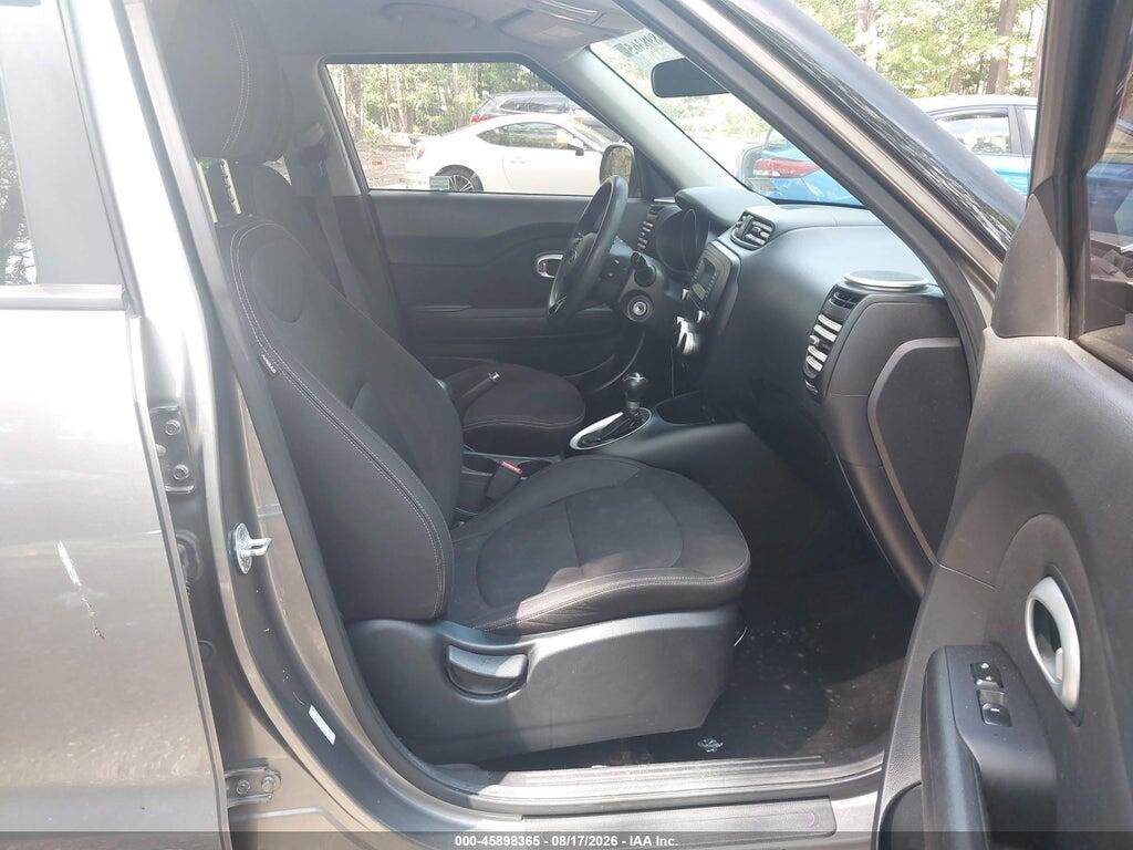 KNDJN2A22G7252111 2016 KIA SOUL photo no. 5