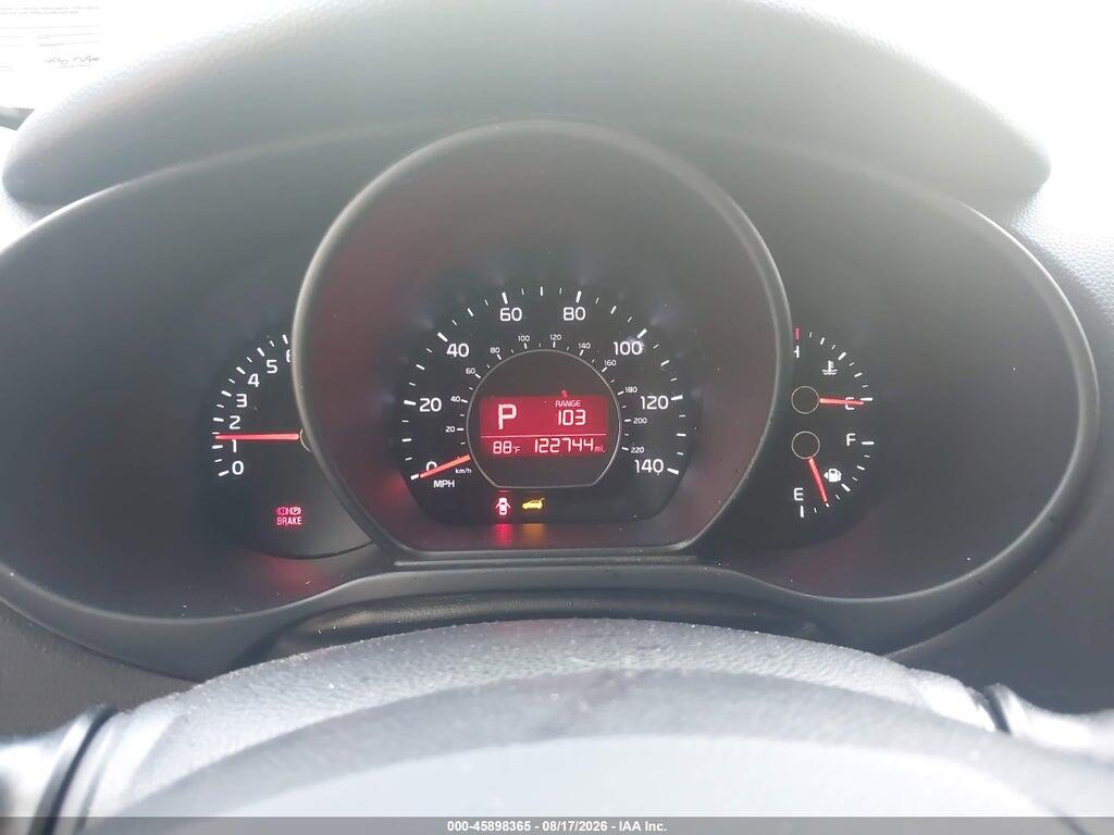 KNDJN2A22G7252111 2016 KIA SOUL photo no. 7