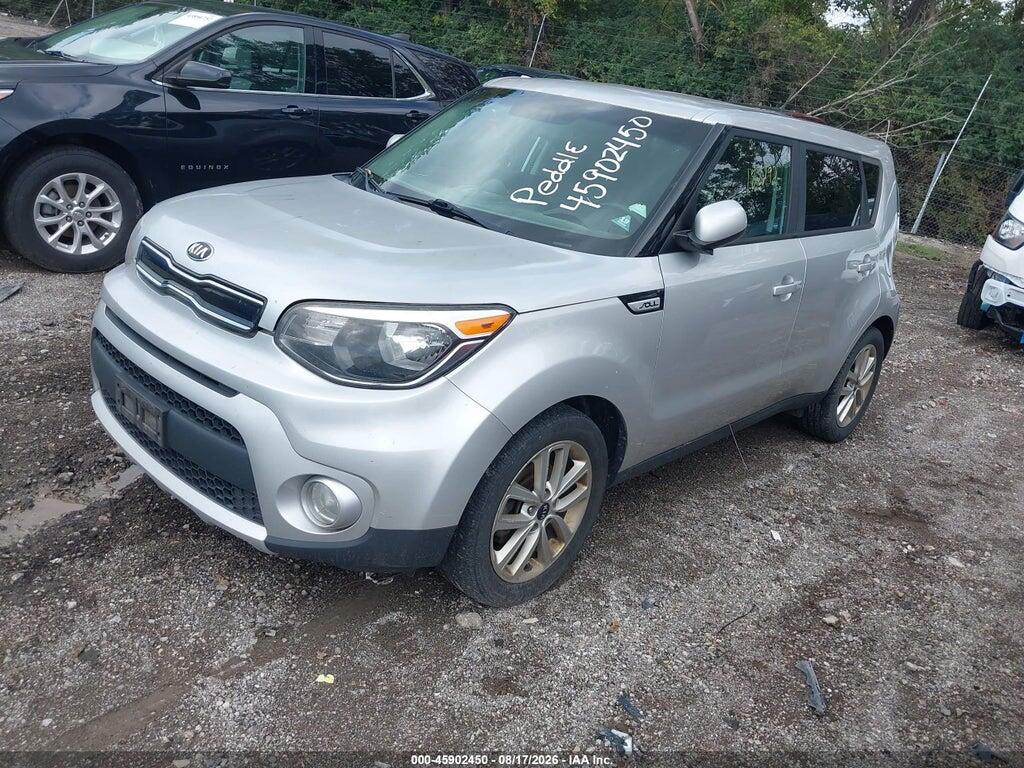 KNDJP3A56H7445566 2017 KIA SOUL photo no. 2