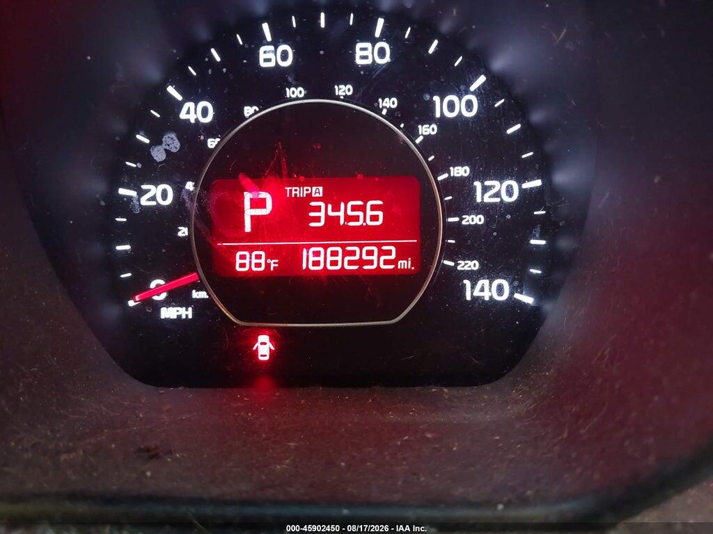 KNDJP3A56H7445566 2017 KIA SOUL photo no. 7