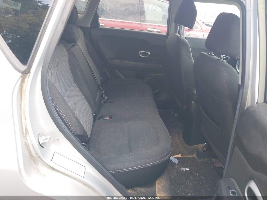 KNDJP3A56H7445566 2017 KIA SOUL photo no. 8