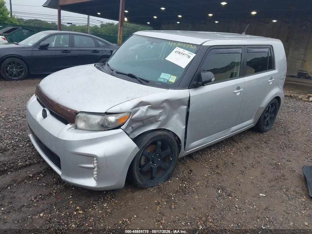 JTLZE4FE0DJ033233 2013 SCION XB photo no. 2