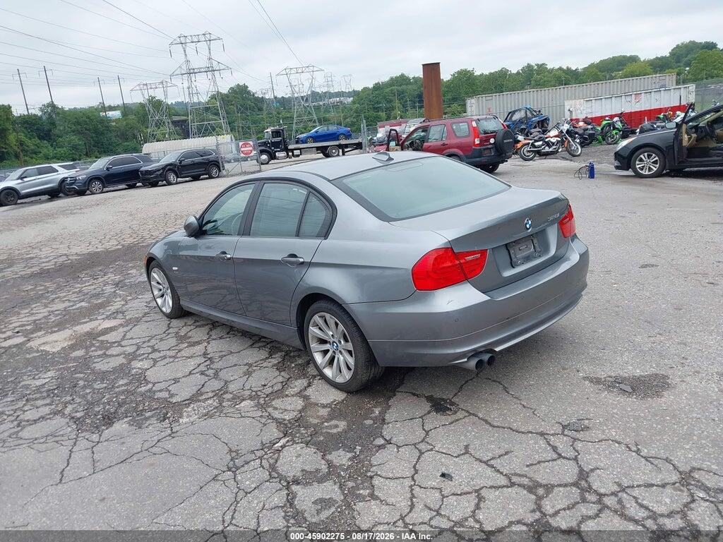 WBAPK7C57BF086767 2011 BMW 328I photo no. 3