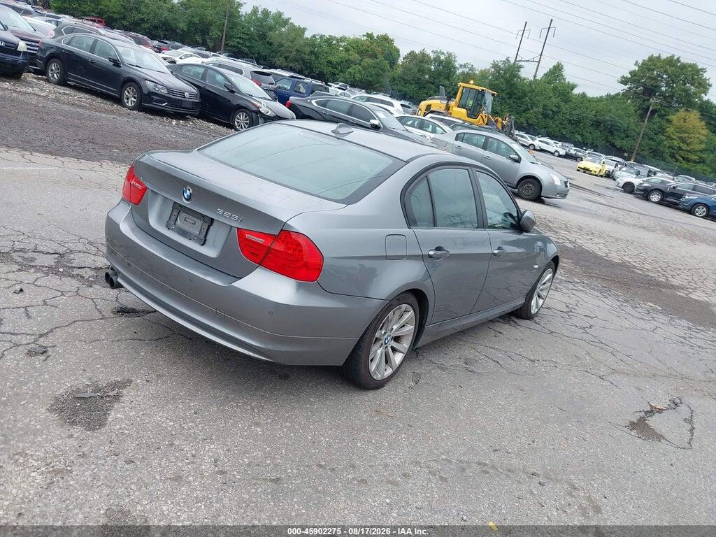 WBAPK7C57BF086767 2011 BMW 328I photo no. 4