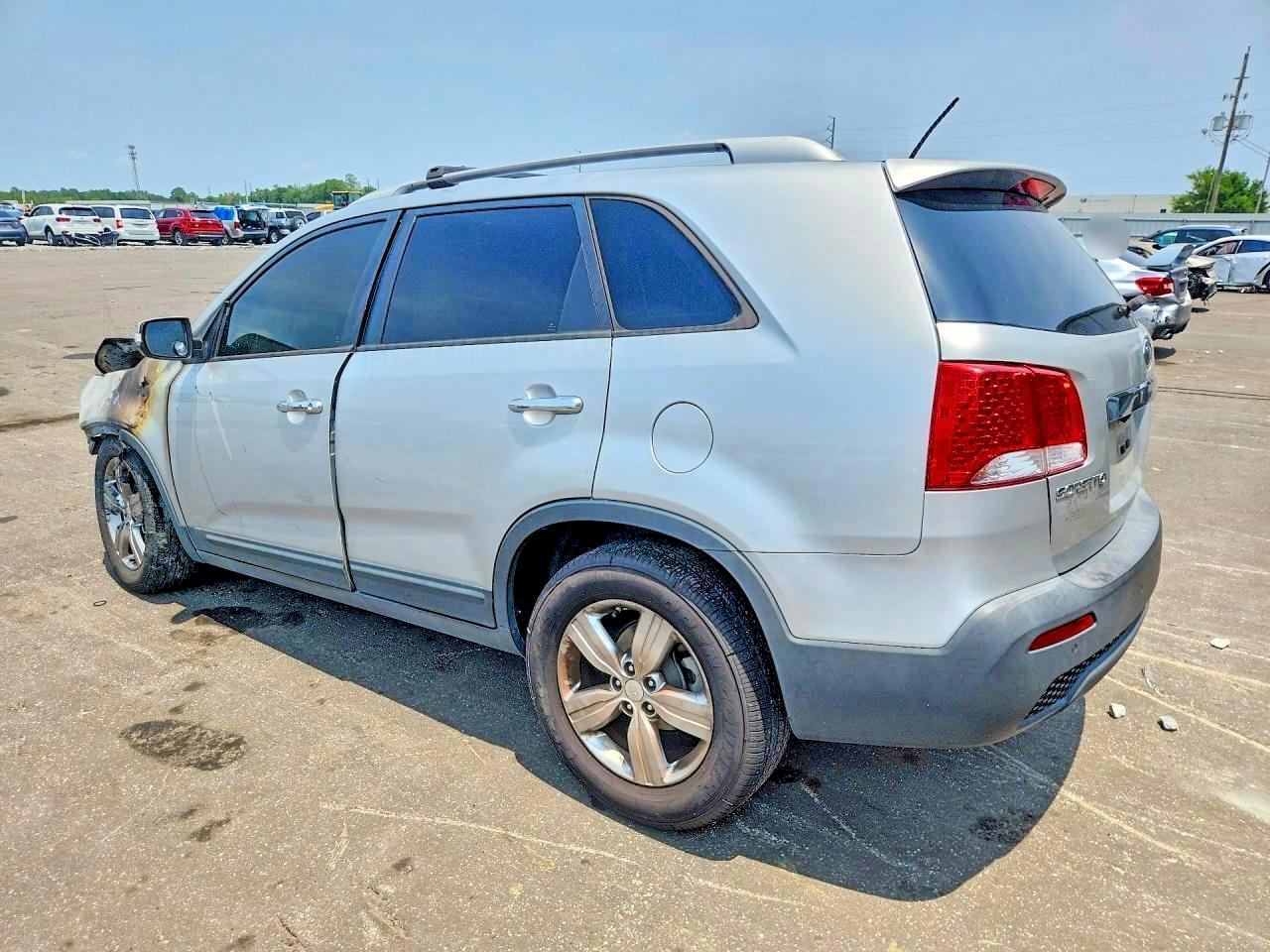 2012 KIA SORENTO EX — Фото 2 из 13