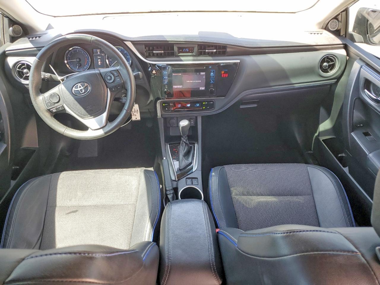 2018 TOYOTA COROLLA SE — Фото 8 из 12