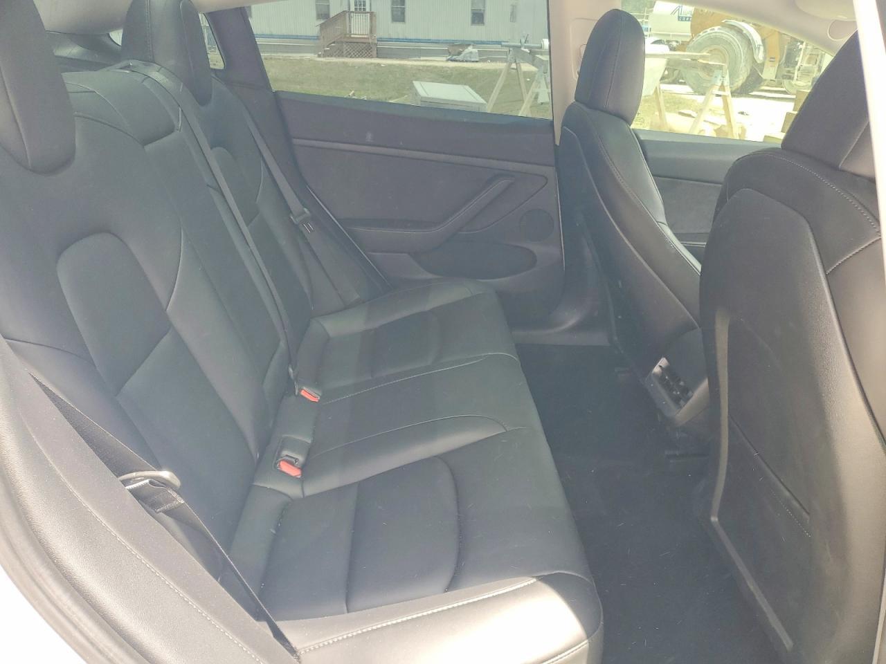 2023 TESLA MODEL 3 — Фото 10 из 13