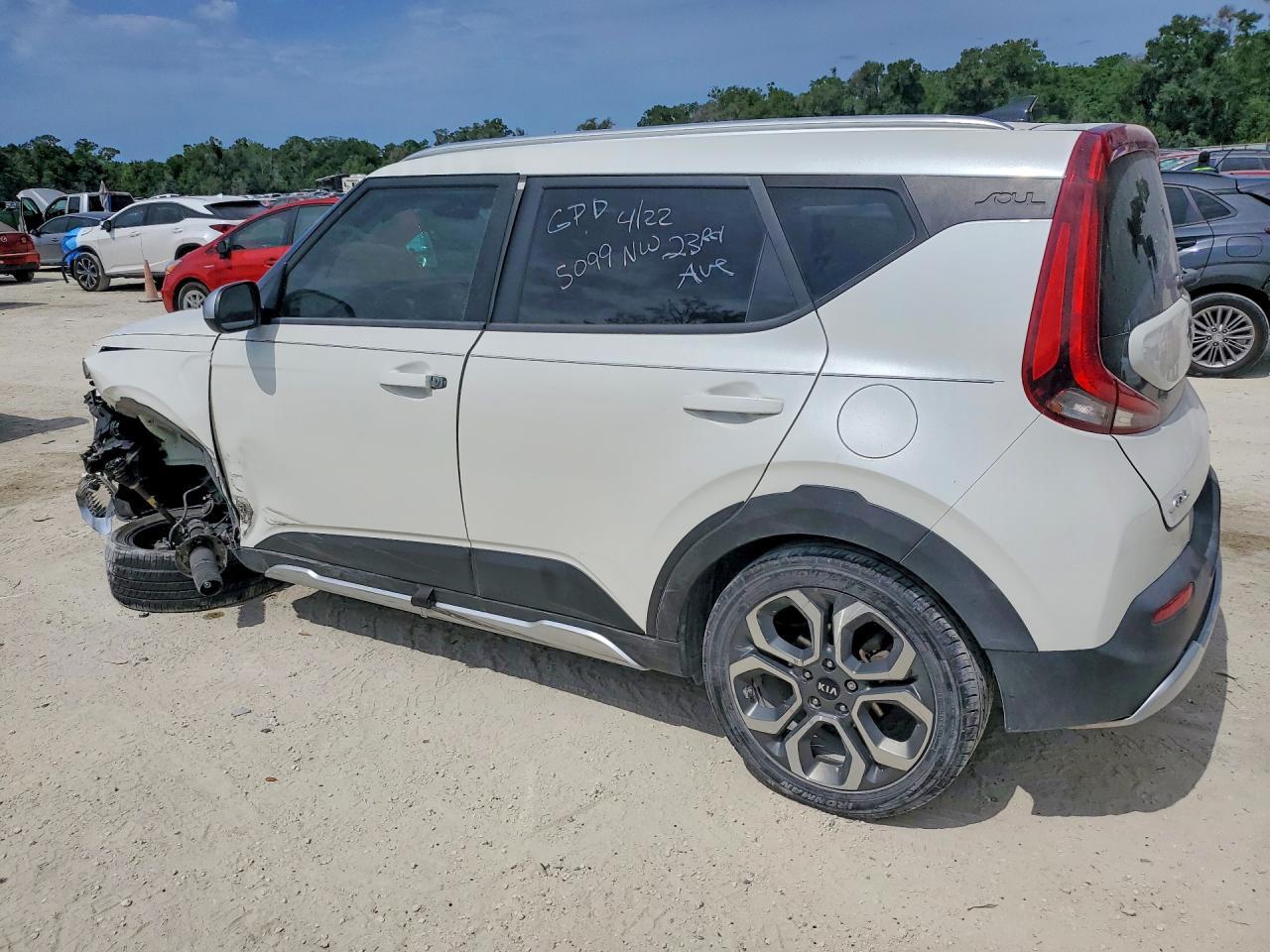 2020 KIA SOUL X-LINE — Фото 2 из 14