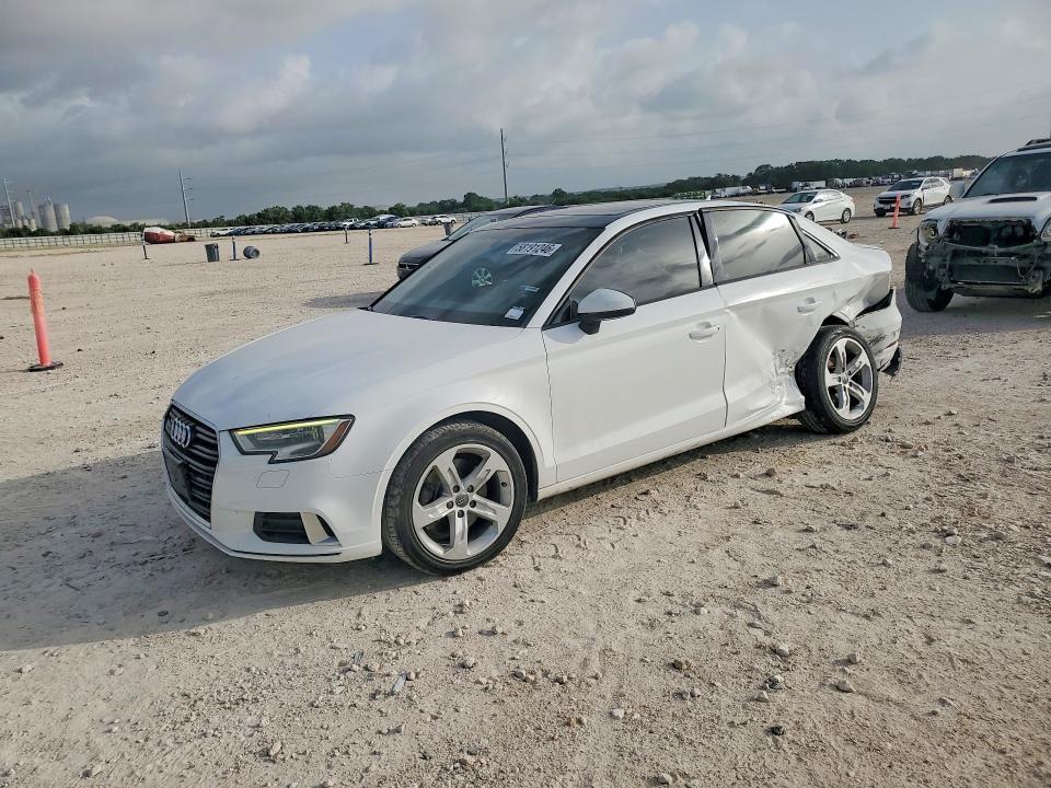 WAUB8GFF2H1016435 2017 AUDI A3 photo no. 1