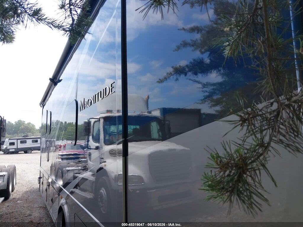 1FDFF6LT1MDA00956 2022 THOR MAGNITUDE F-600 CHASSIS photo no. 3